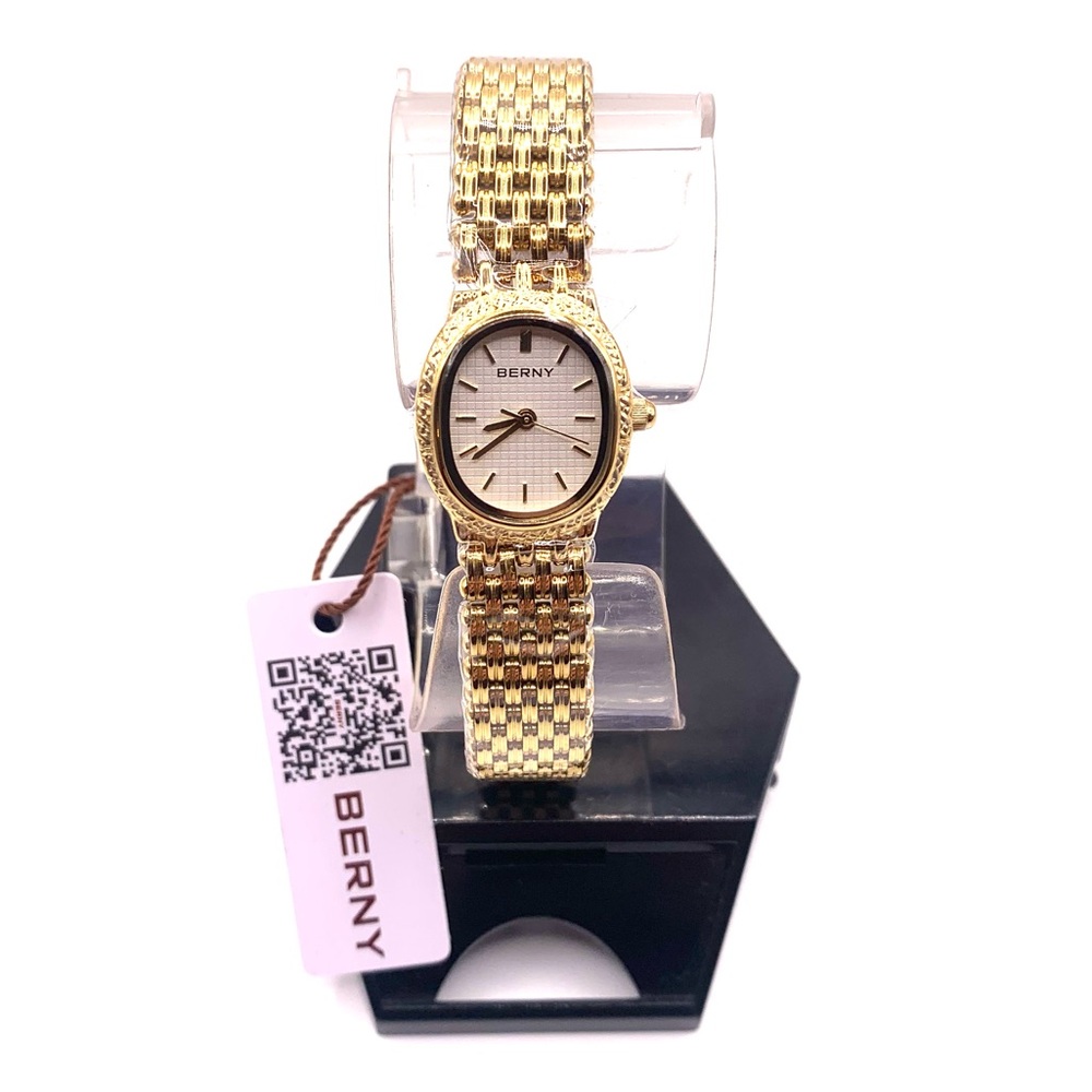 Elegant Women’s Quartz Watch New in Box